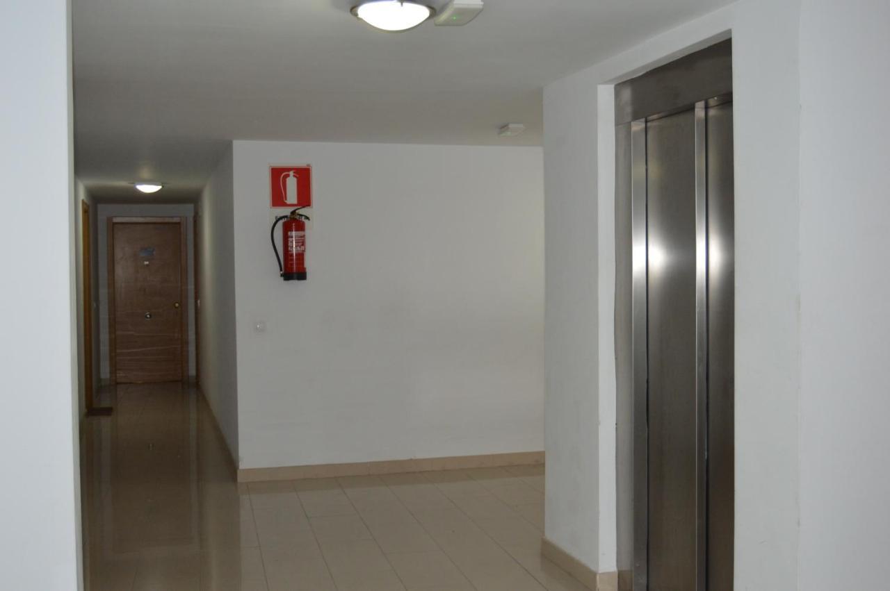Bright, Modern Apartment In The Heart Of Arrecife Esterno foto